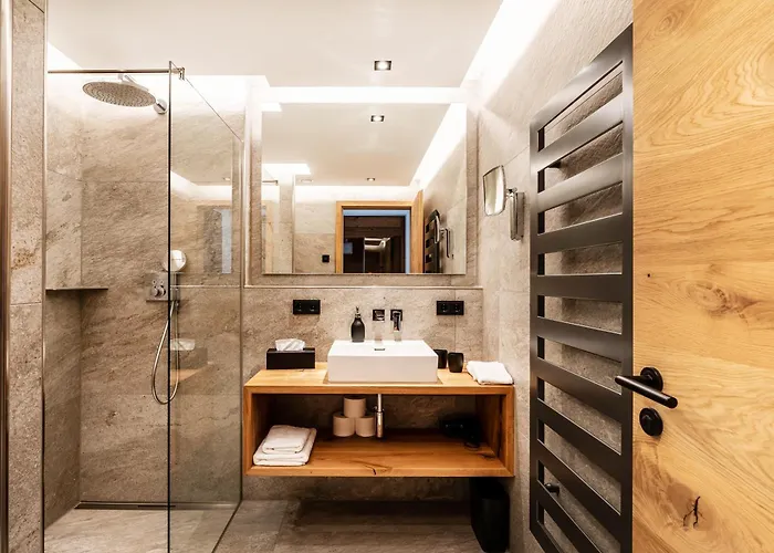 Allgaeu Luxury Bergloewe Mit Sauna Daire