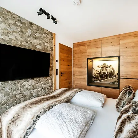 Allgaeu Luxury Bergloewe Mit Sauna * Oberstaufen